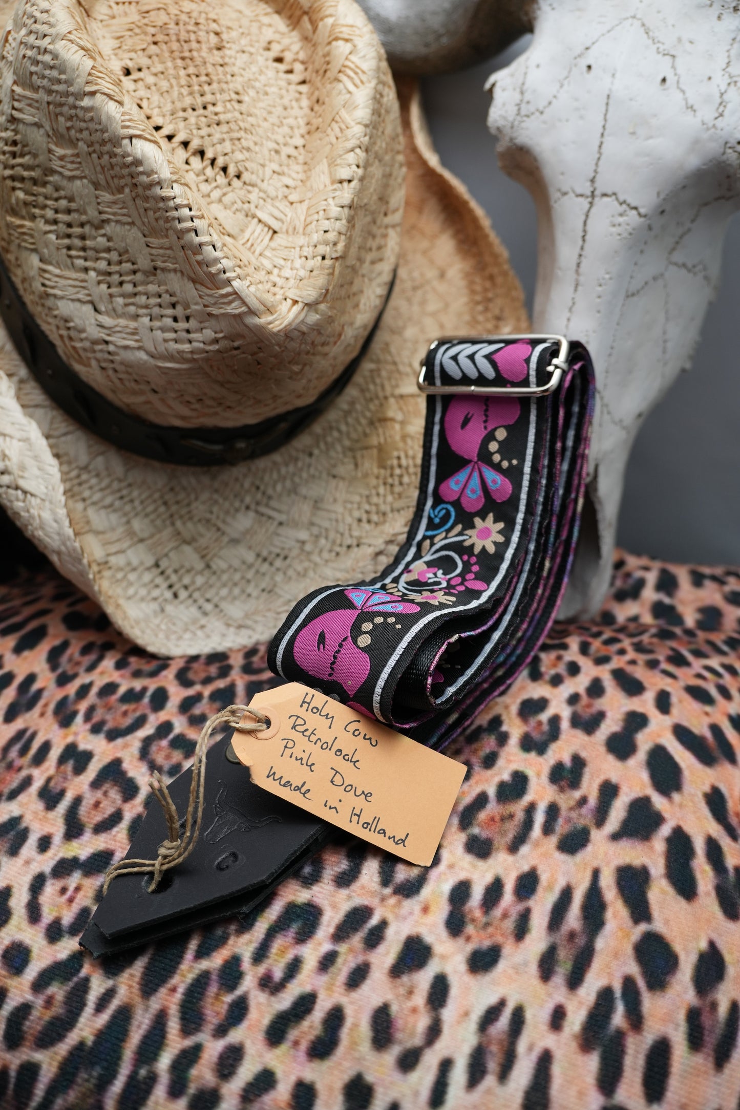 Holy Cow Straps Retrolook Pink Dove - Hand Made