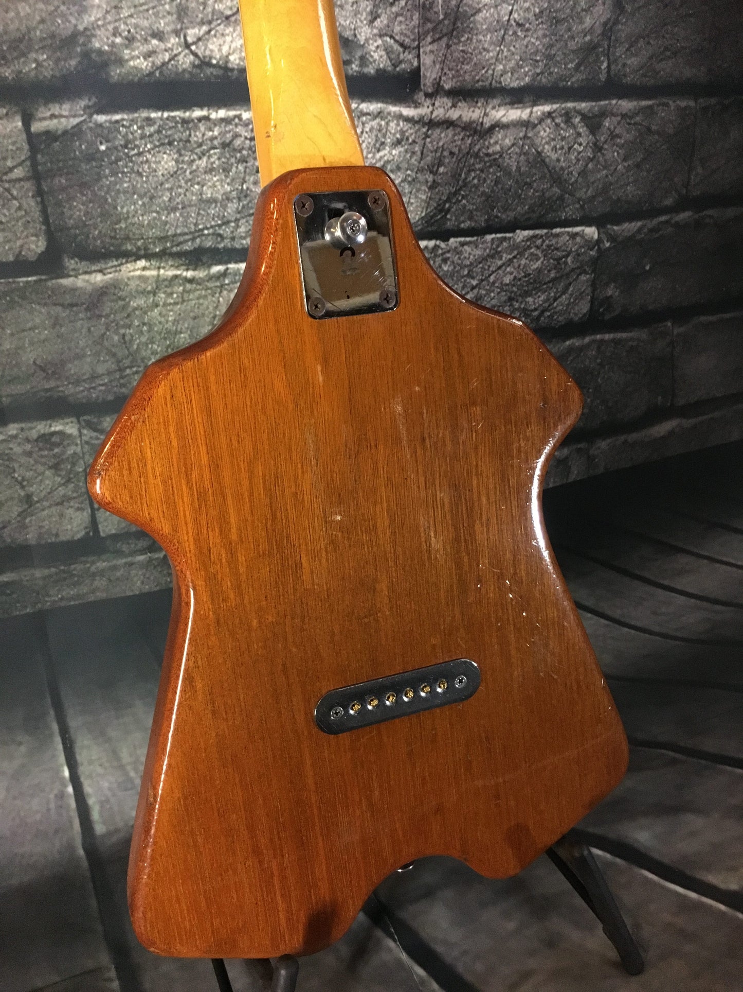 1975 JIM BURNS UK FLYTE NATURAL MAHOGANY ELECTRIC GUITAR