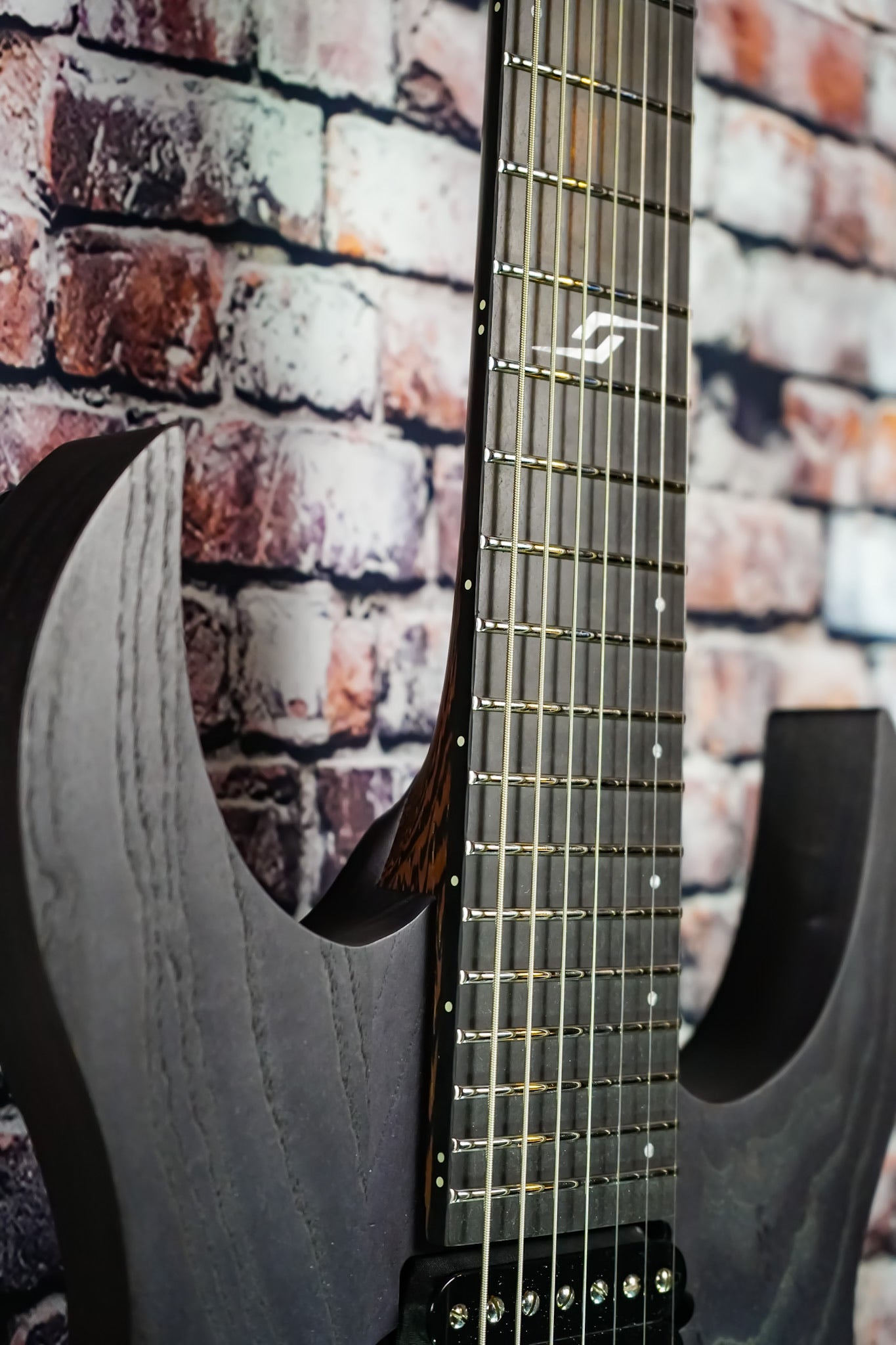 Spira custom shop charcoal black 7 string