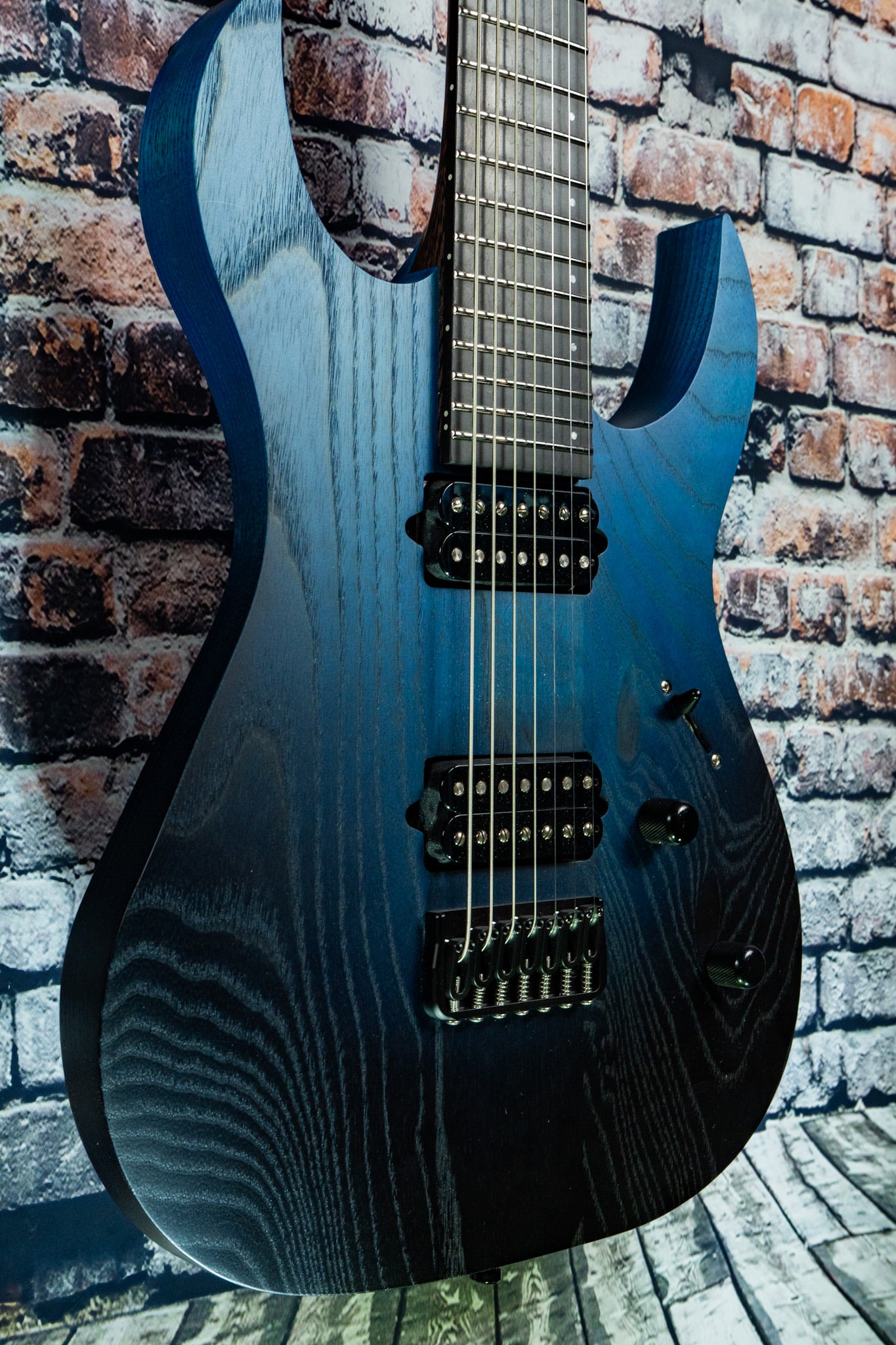 Spira Custom shop mariana trench blue 7 string