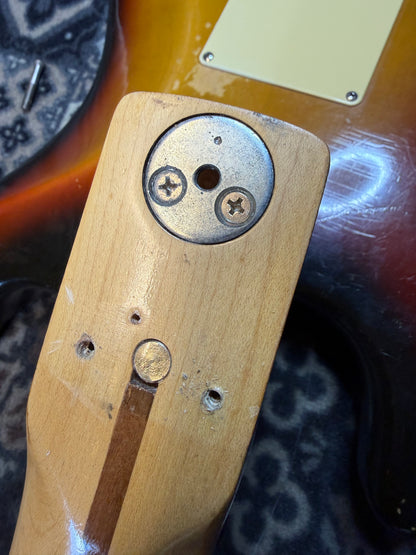1972 Fender stratocaster sunburst