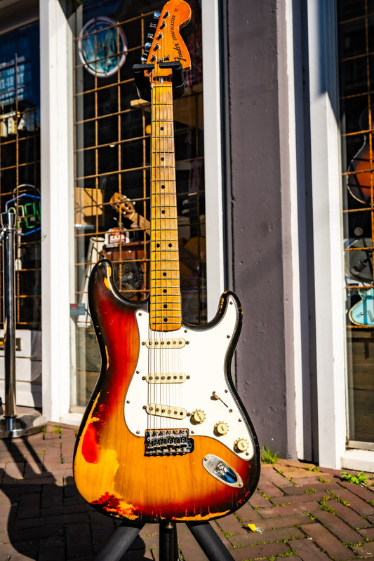 1974 FENDER STRATOCASTER SUNBURST