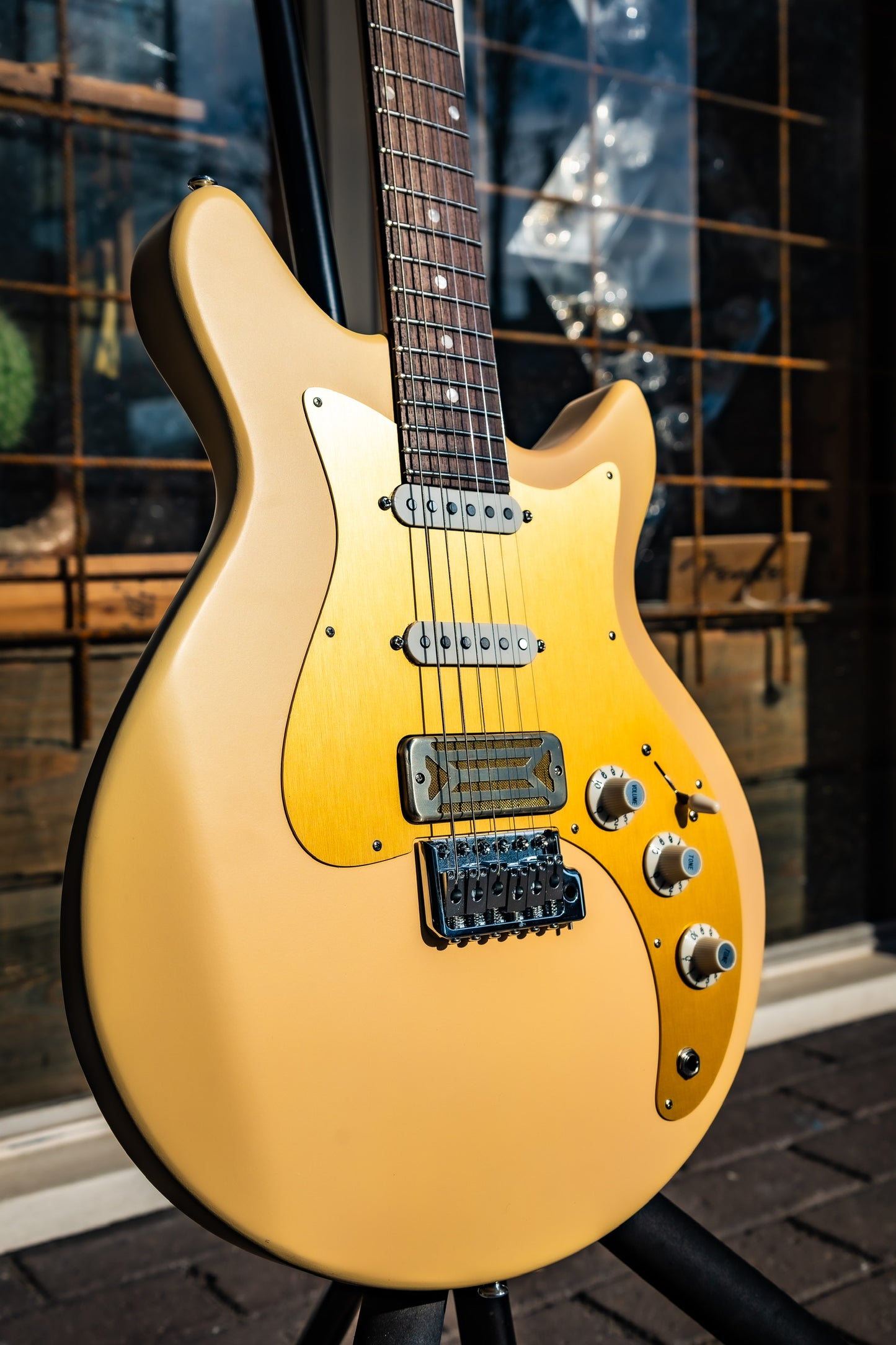 EASTMAN FULLERTONE DC62 DESERT SAND