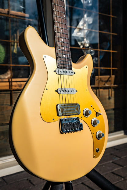 EASTMAN FULLERTONE DC62 DESERT SAND