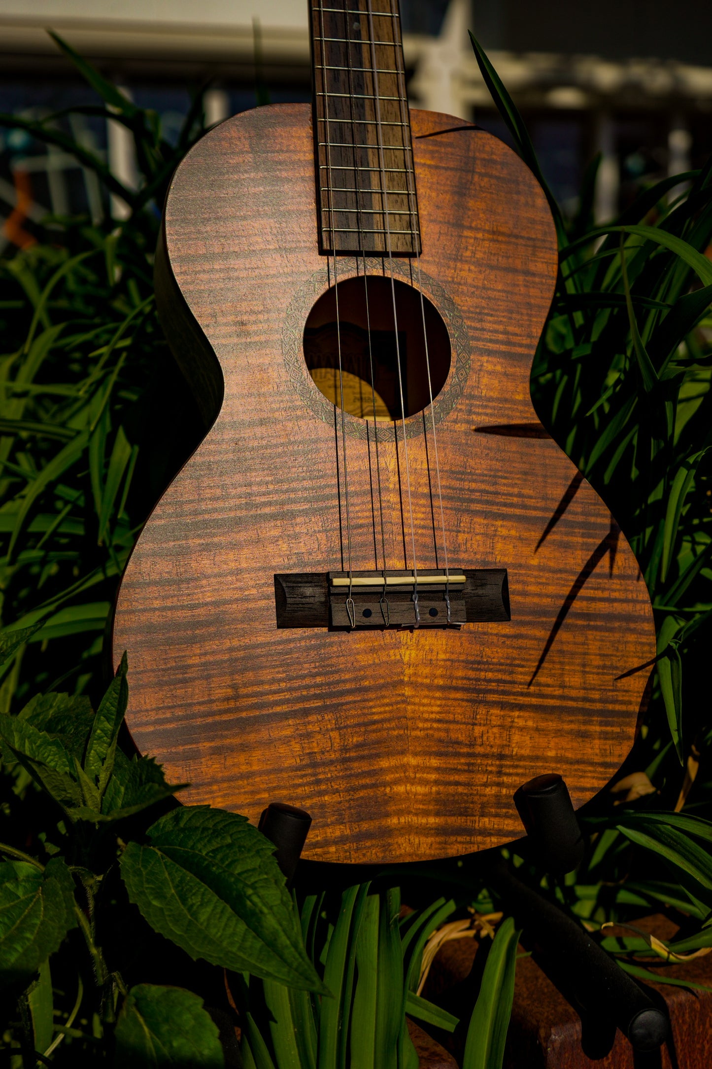 MA4KA Mahalo Artist Elite Series baritone ukulele