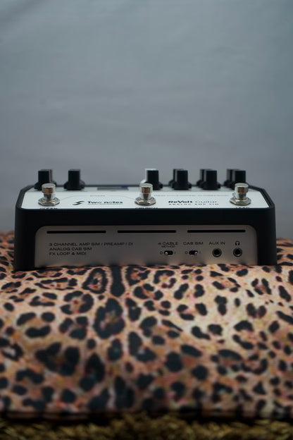 Two Notes ReVolt Guitar