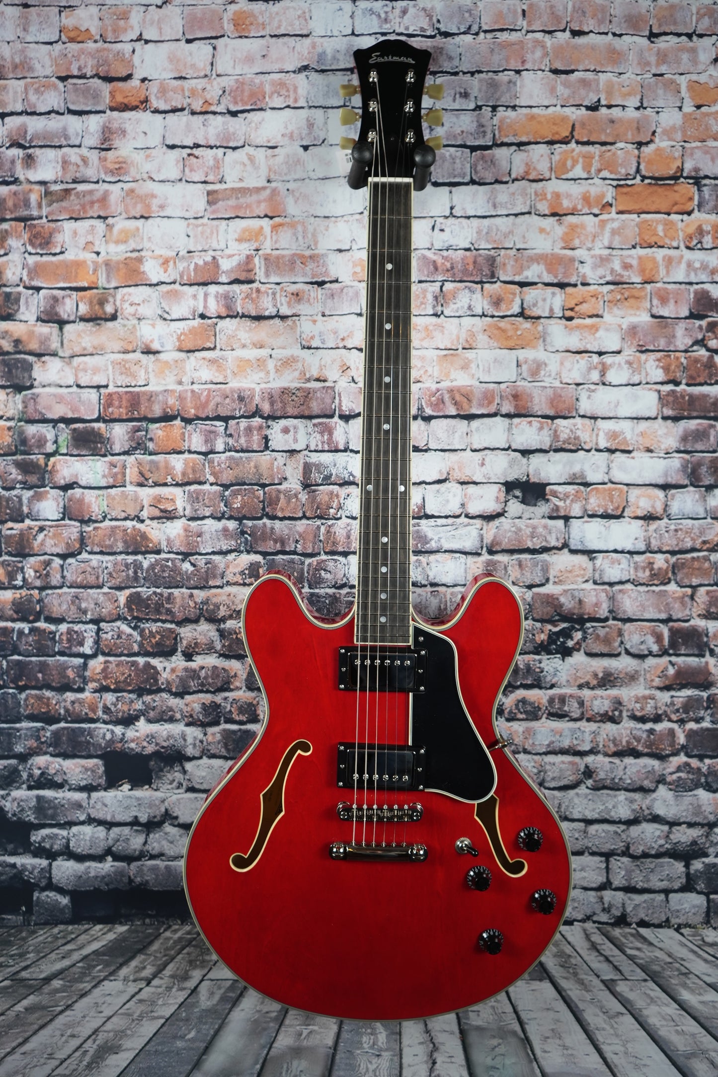 Eastman T386 Red