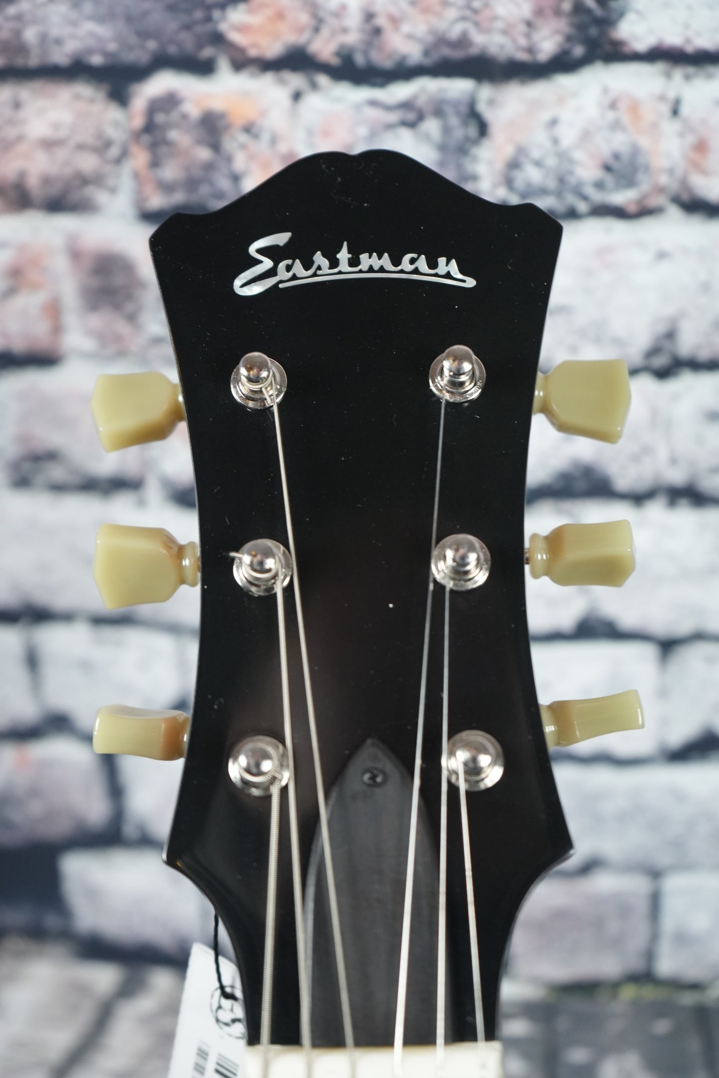 Eastman T386 Red