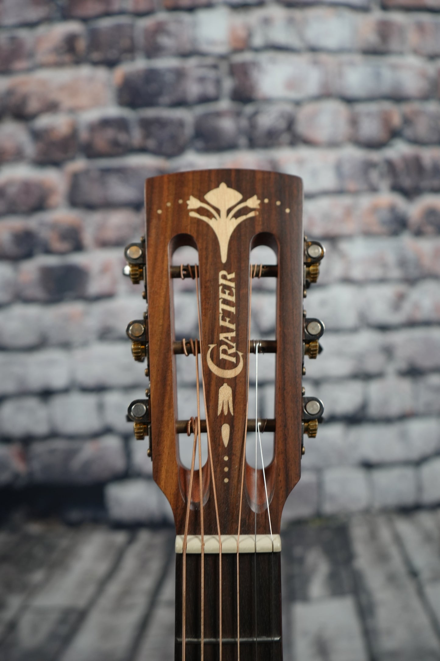 Crafter GRAND MINO/BLACK WALNUT