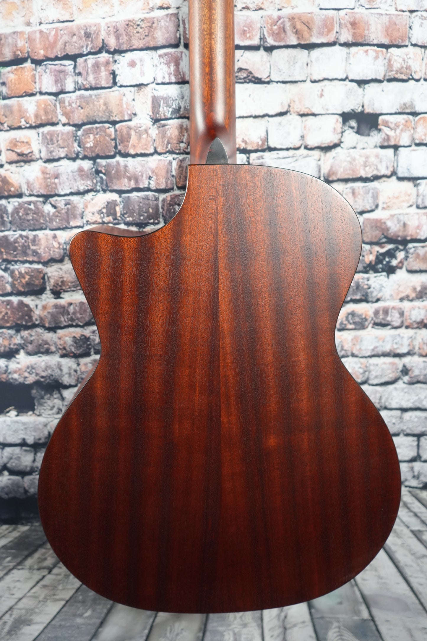 Eastman AC122-2CE-BK