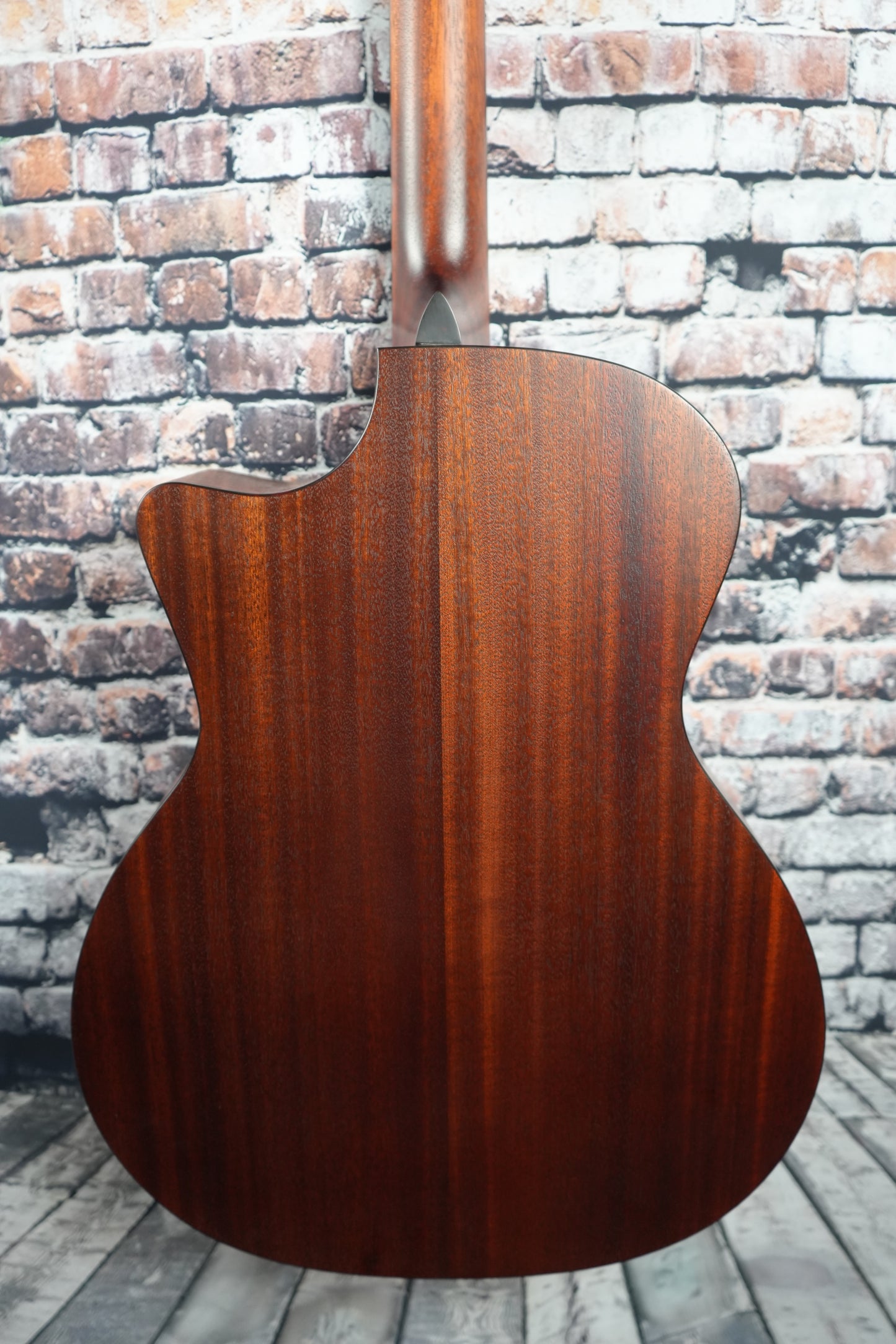 Eastman AC122-2CE
