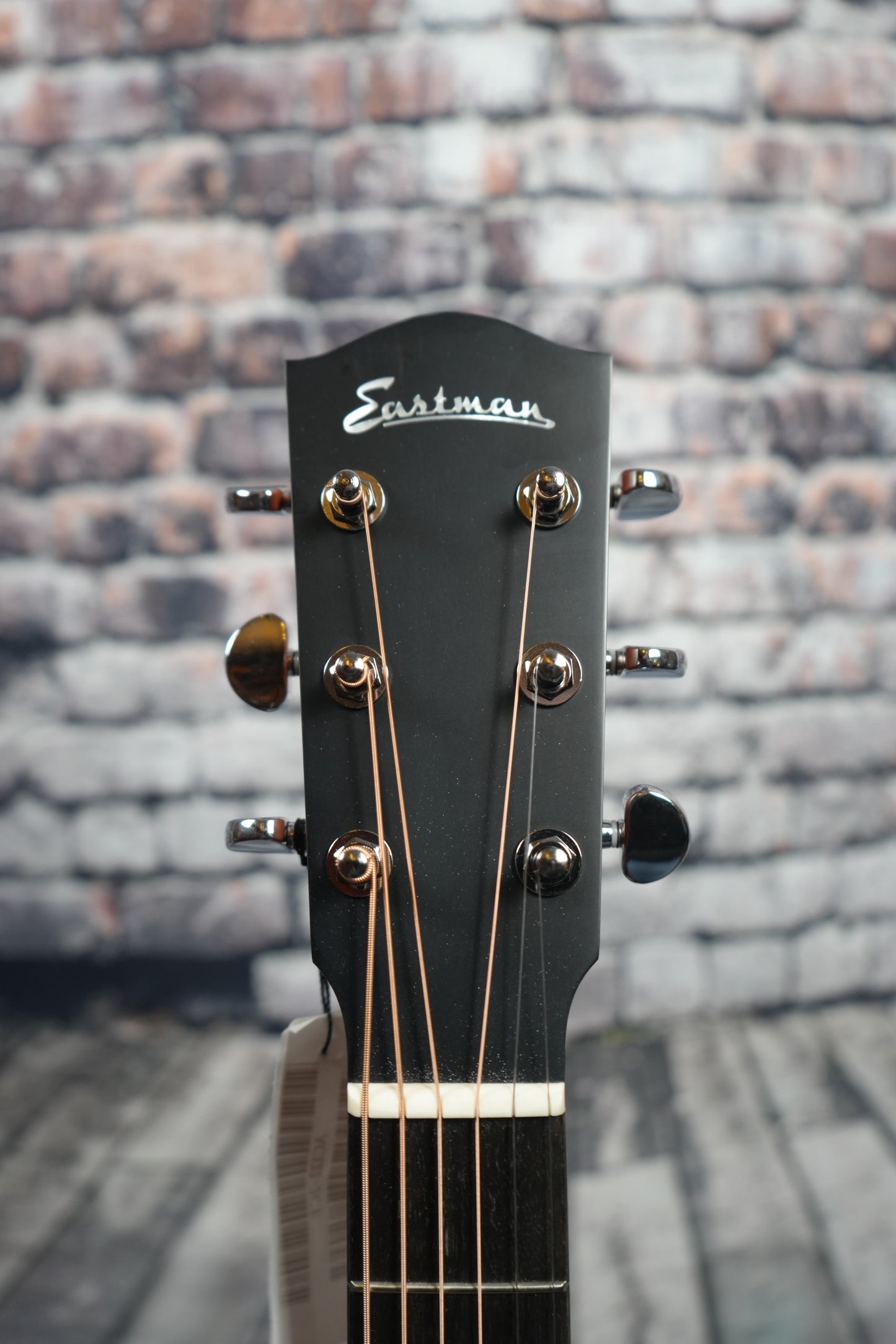 Eastman AC122-2CE