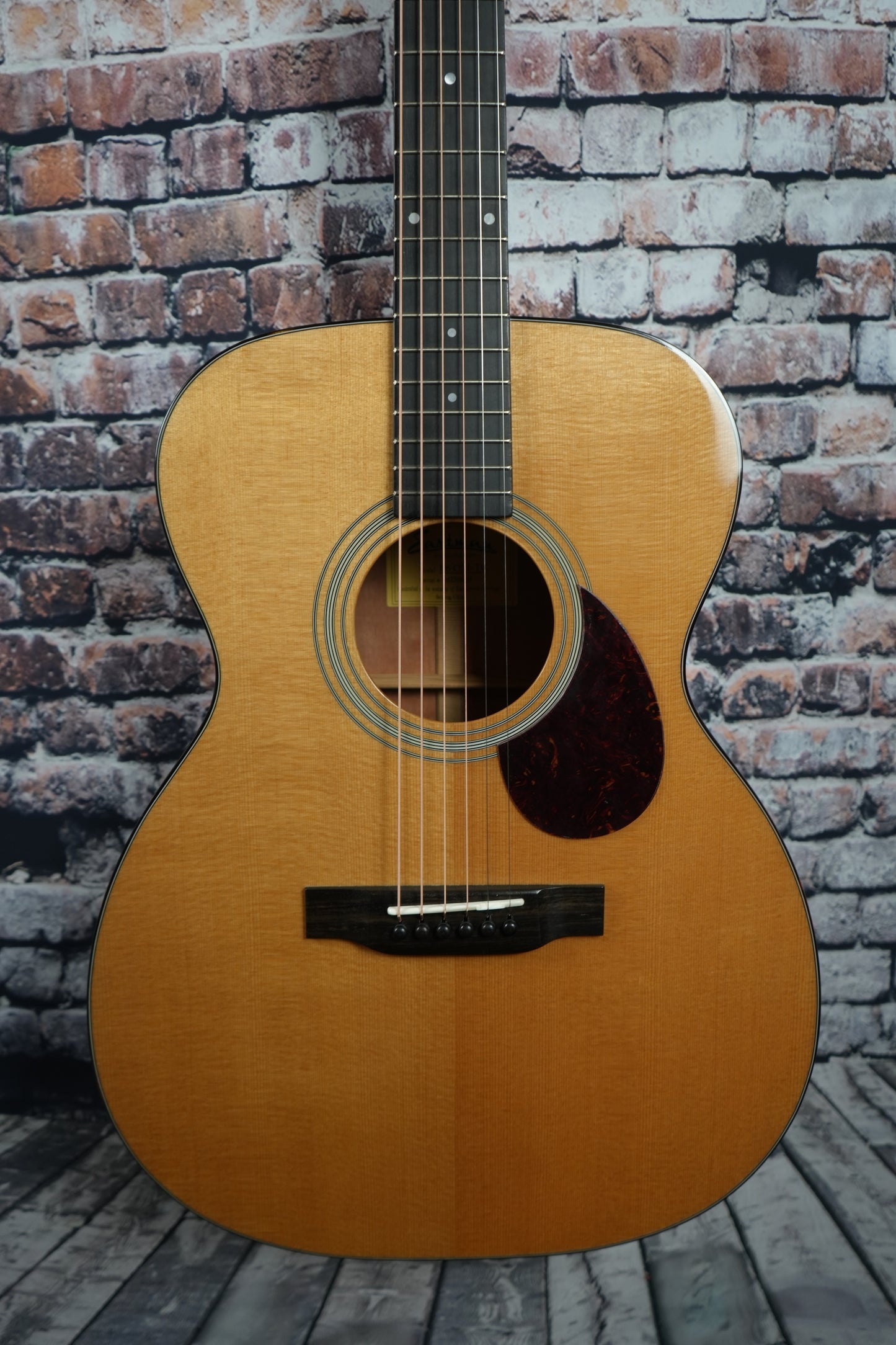Eastman E6OM-TC
