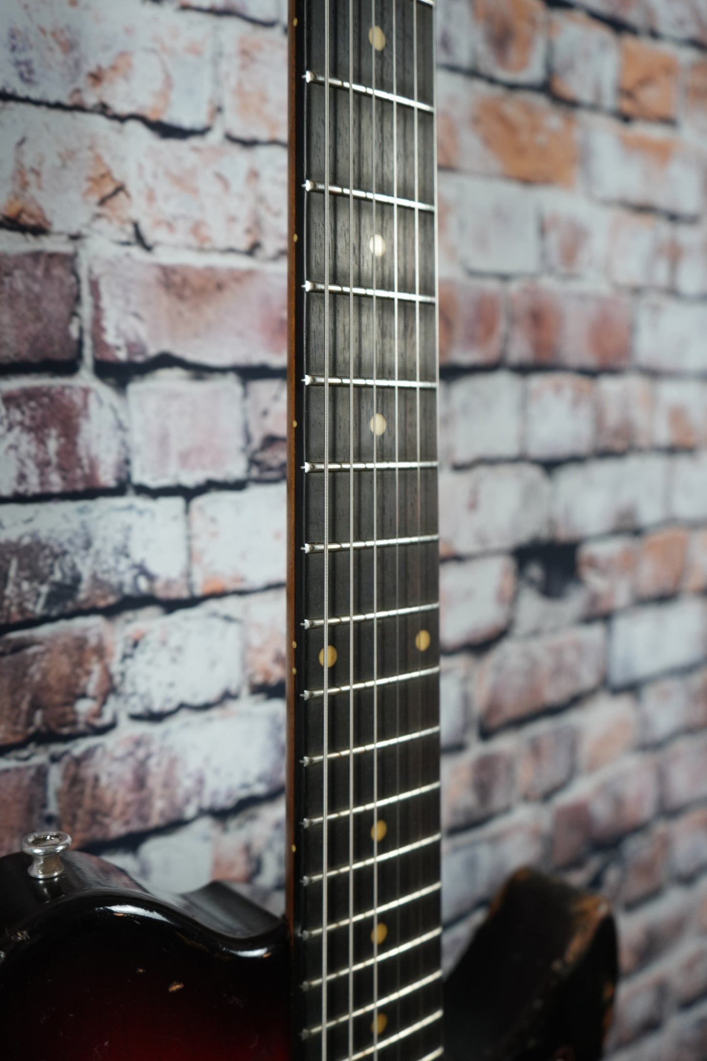 Eastman Kauffmann Offset Classic Sunburst