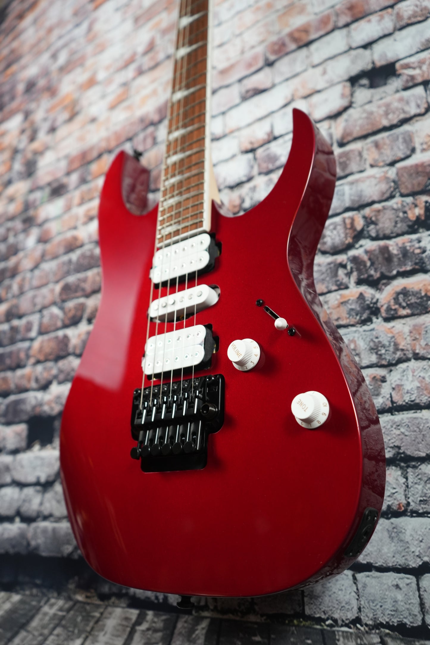 Ibanez RG470DXW Candy Apple Red