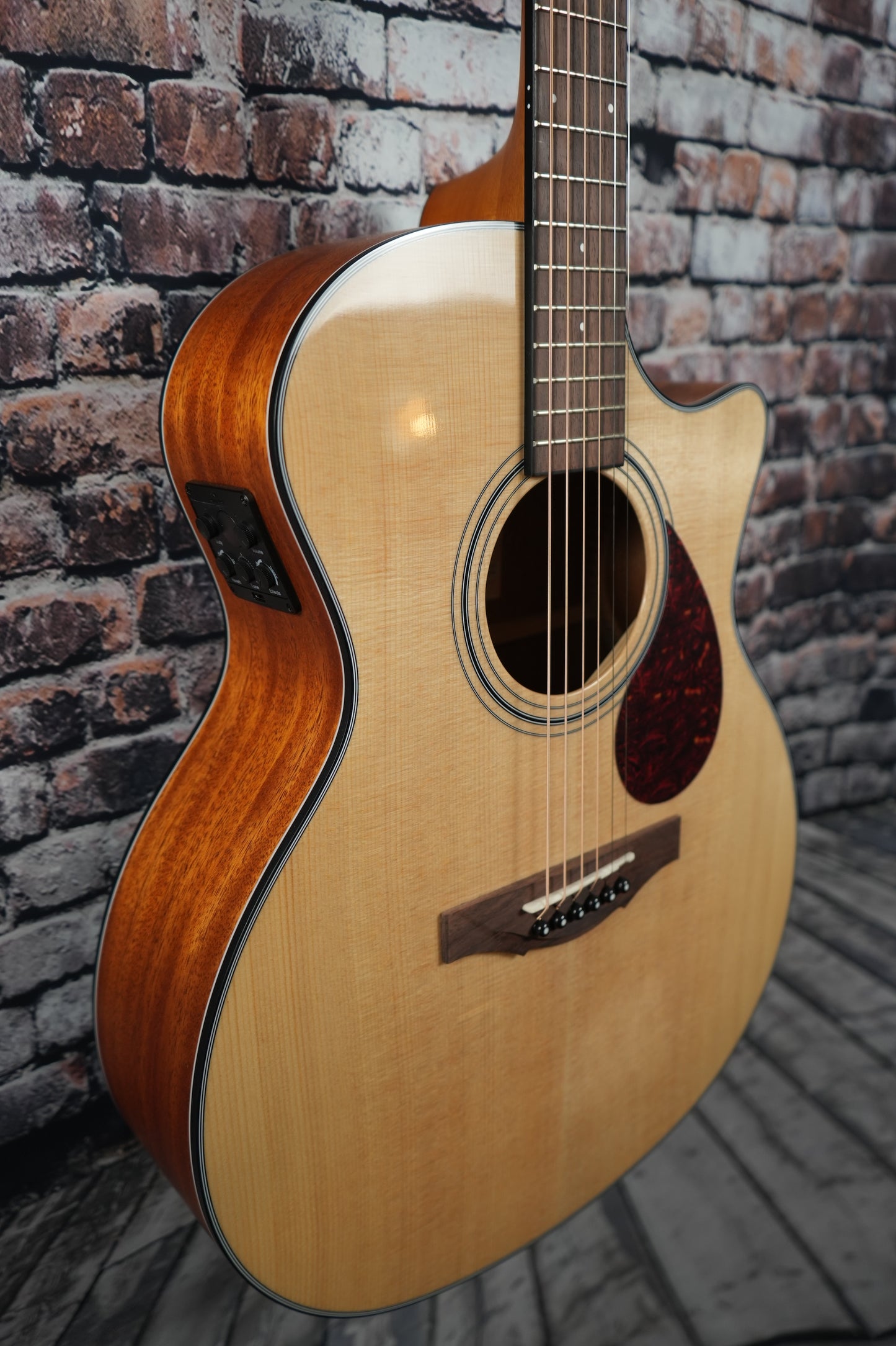 Kepma Solid Top F0E Sitka Spruce + AcoustiFex K-10 Pickup