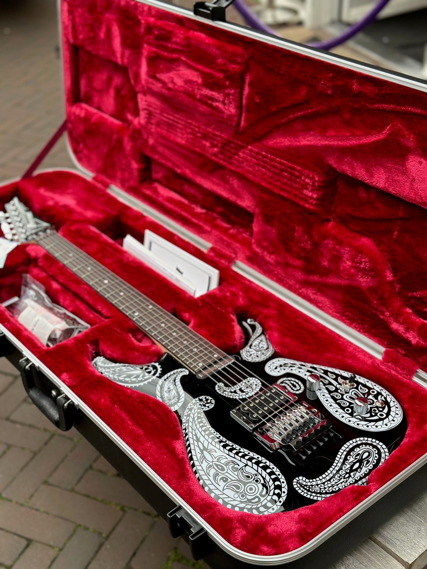 Ibanez Joe Satriani JS1 BKP LTD