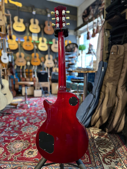 MAYBACH LESTER 59 AGED WILD CHERRY 60'S neck
