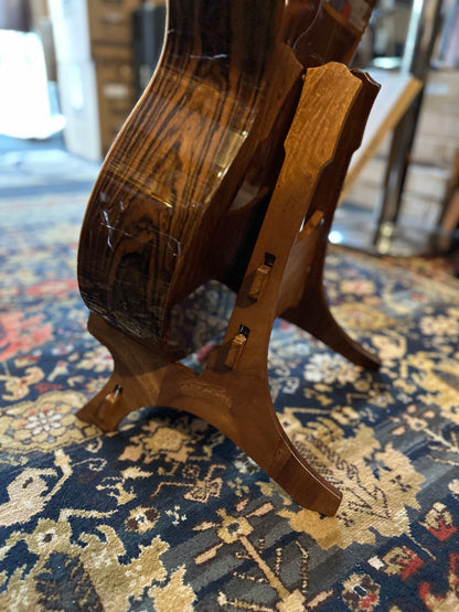 Wooden guitarstand acoustic/hollowbody