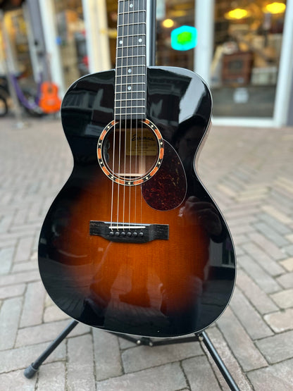 EASTMAN E2OM DLX SB SUNBURST
