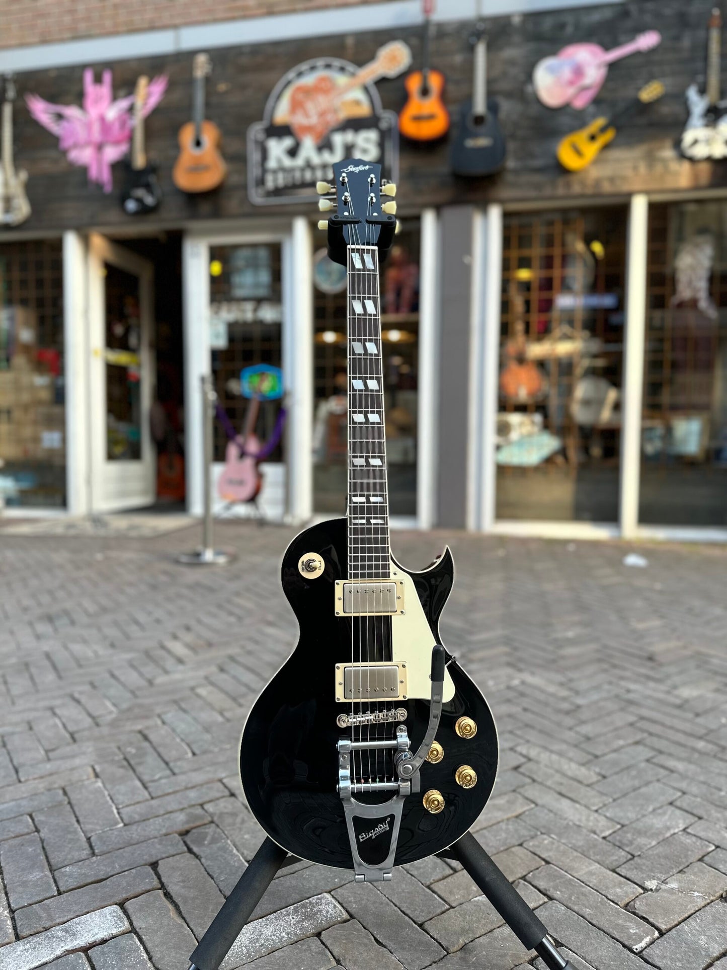 STANFORD CR FLEETWOOD BLACK B7 BIGSBY