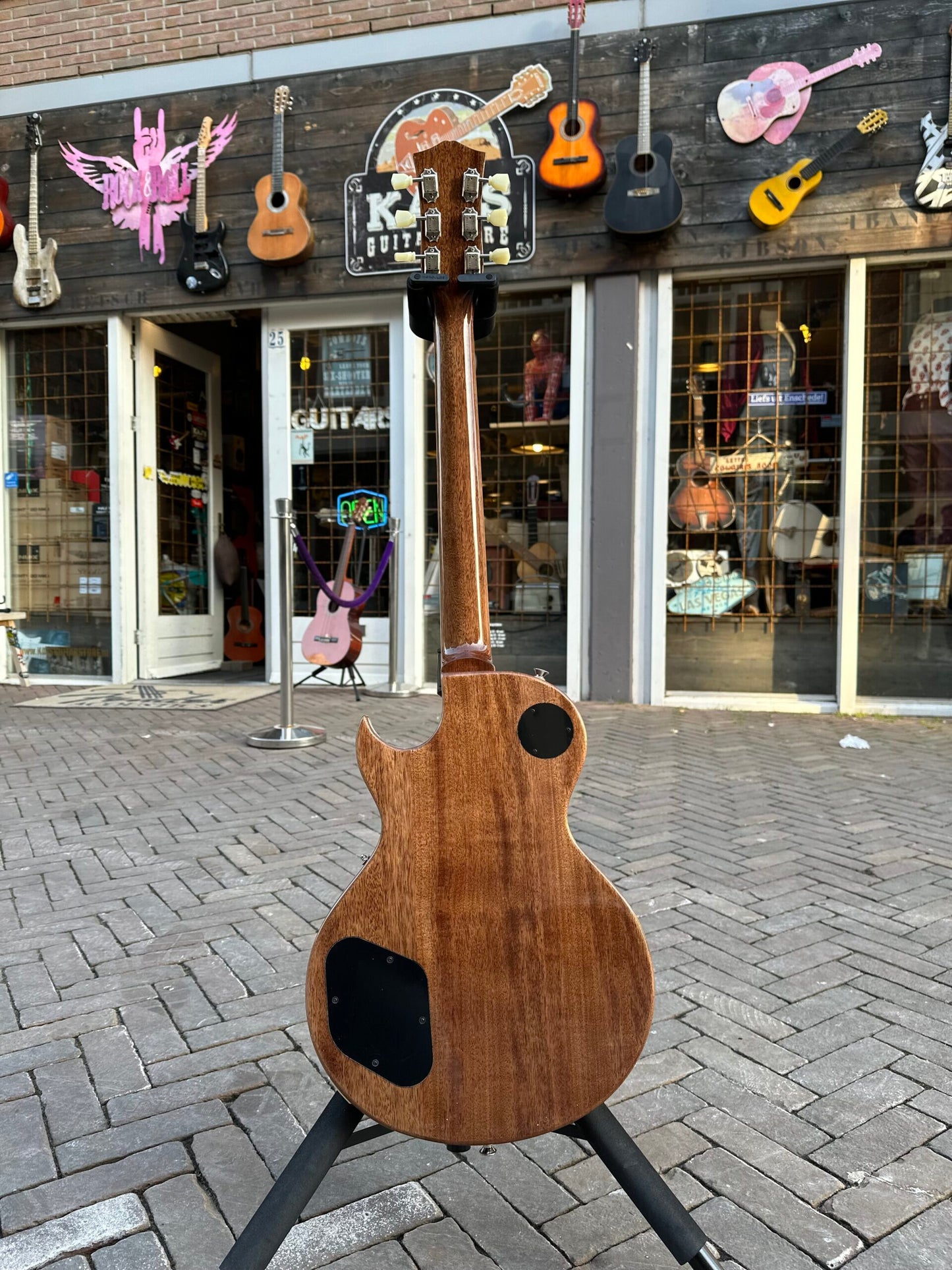 STANFORD CR FLEETWOOD BLACK B7 BIGSBY