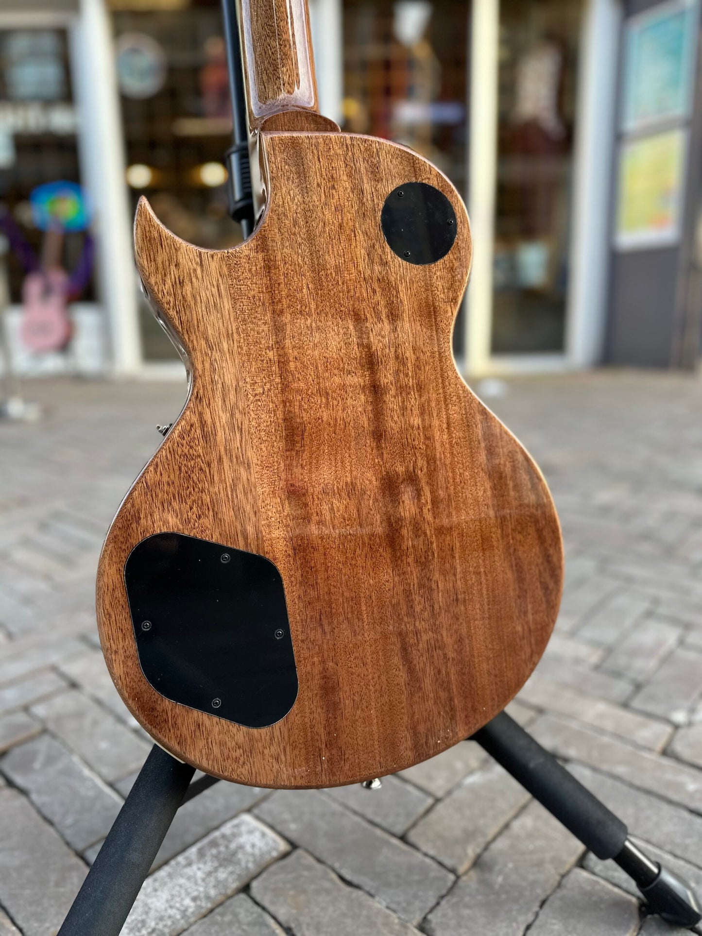 STANFORD CR FLEETWOOD BLACK B7 BIGSBY