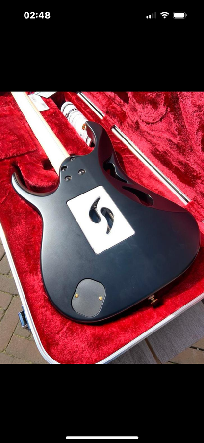 Ibanez PIA3761-XB Onyx Black Steve Vai Signature