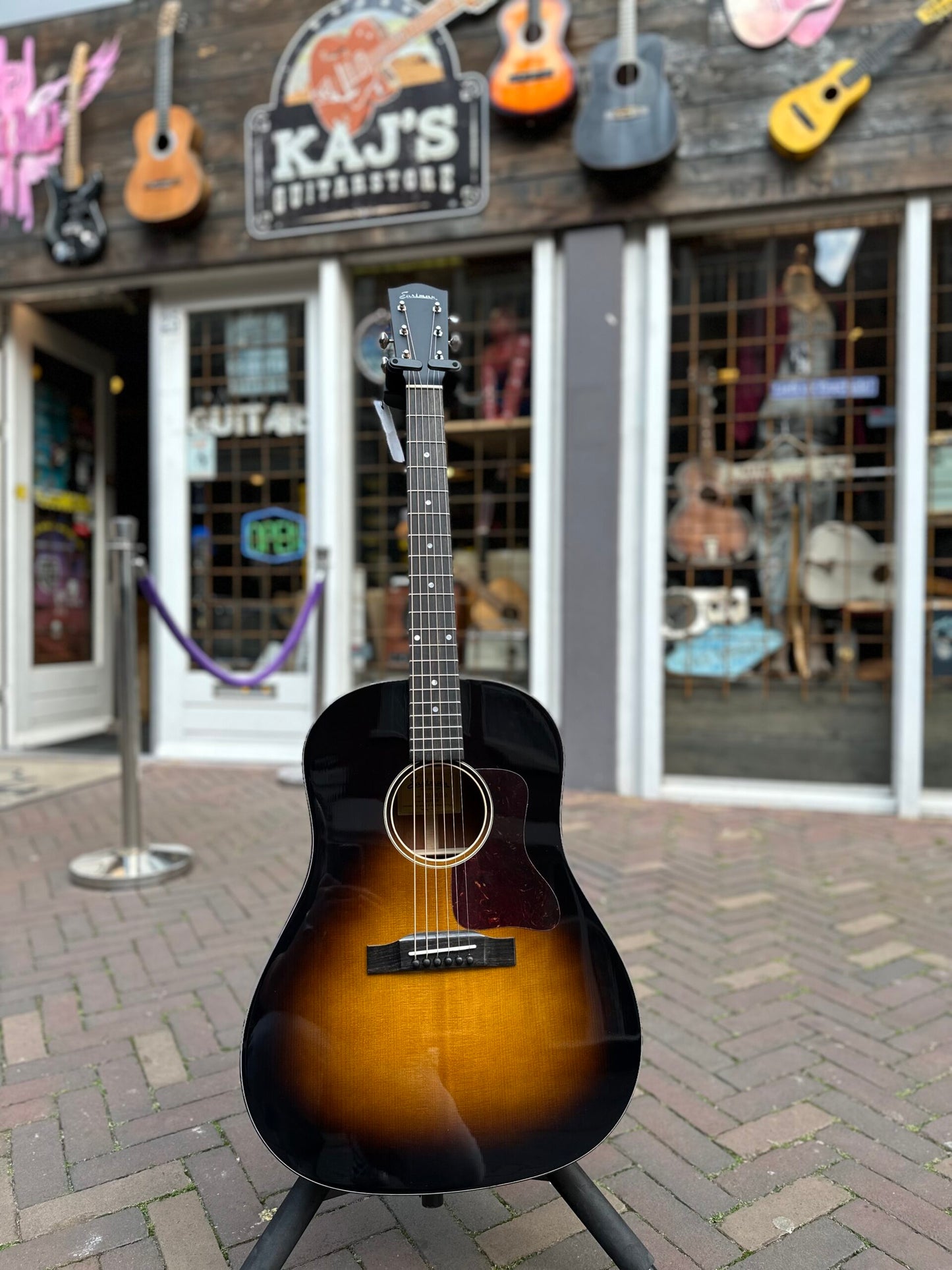 EASTMAN E1SS-DLX-SB SUNBURST