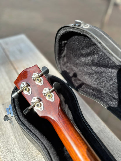 EASTMAN EU3T TENOR UKELELE