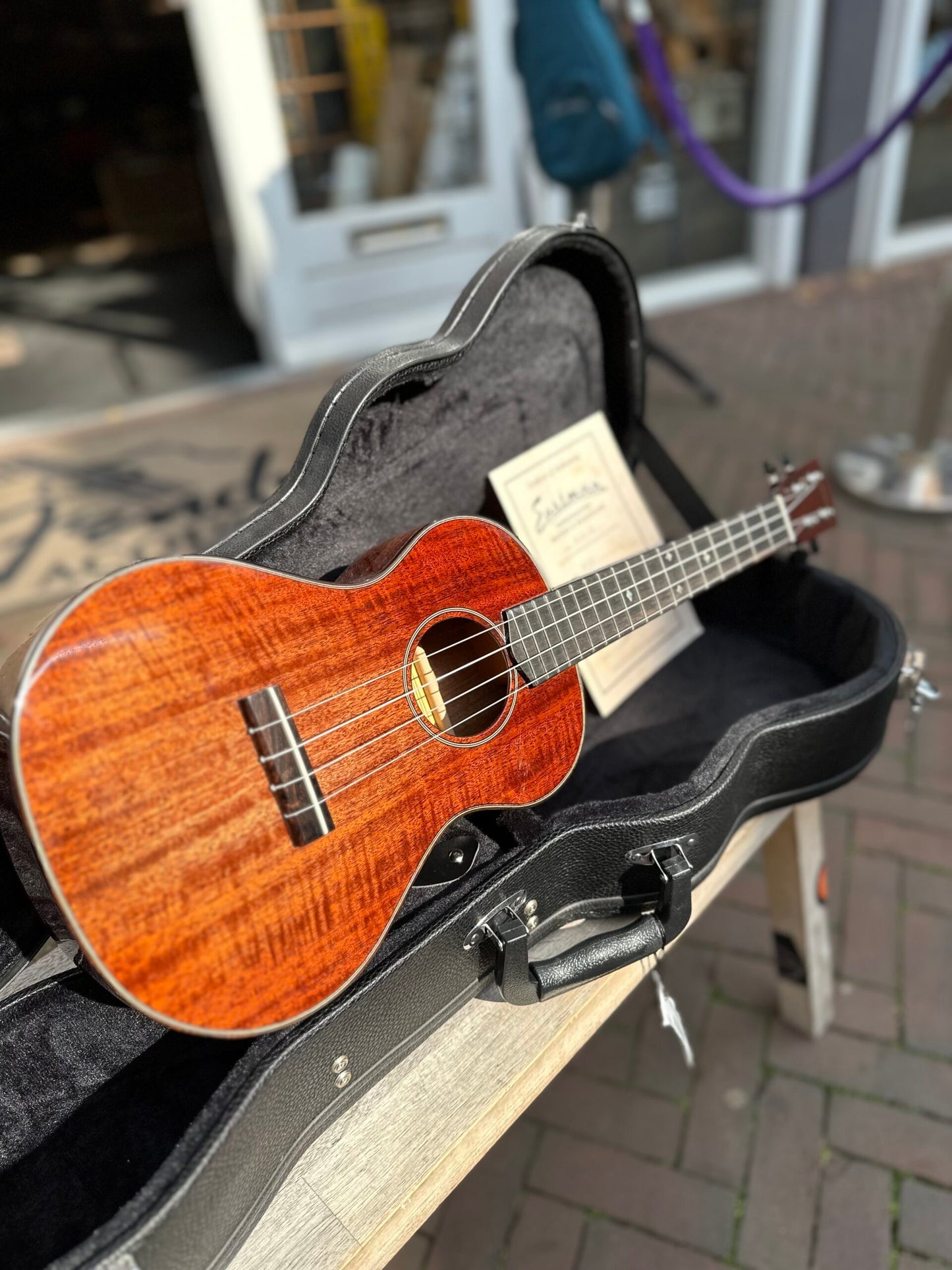 EASTMAN EU3T TENOR UKELELE