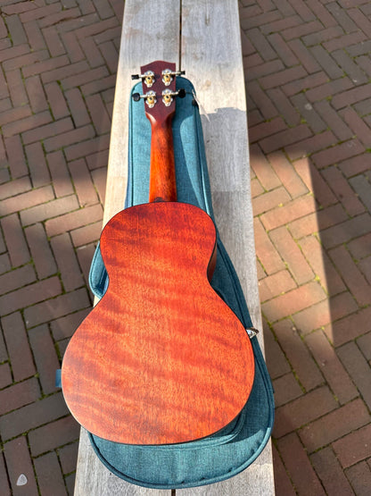 EASTMAN EU1C CONCERT UKELELE