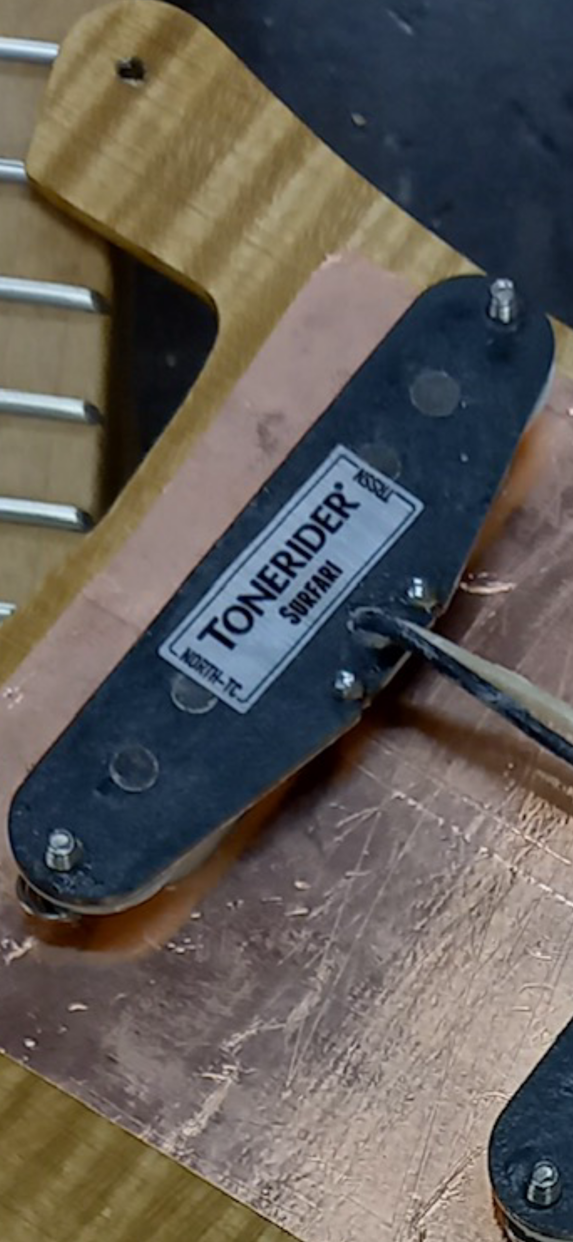 SUTTON GUITARS S-STYLE NATURAL ASH