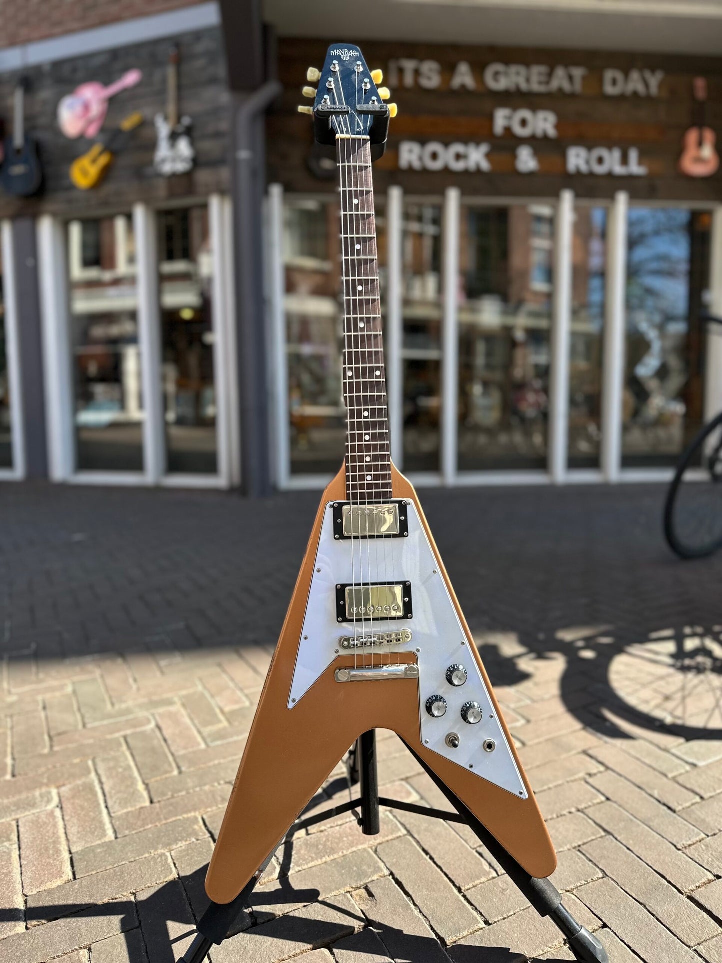 MAYBACH JETWING FIREMIST GOLD AGED