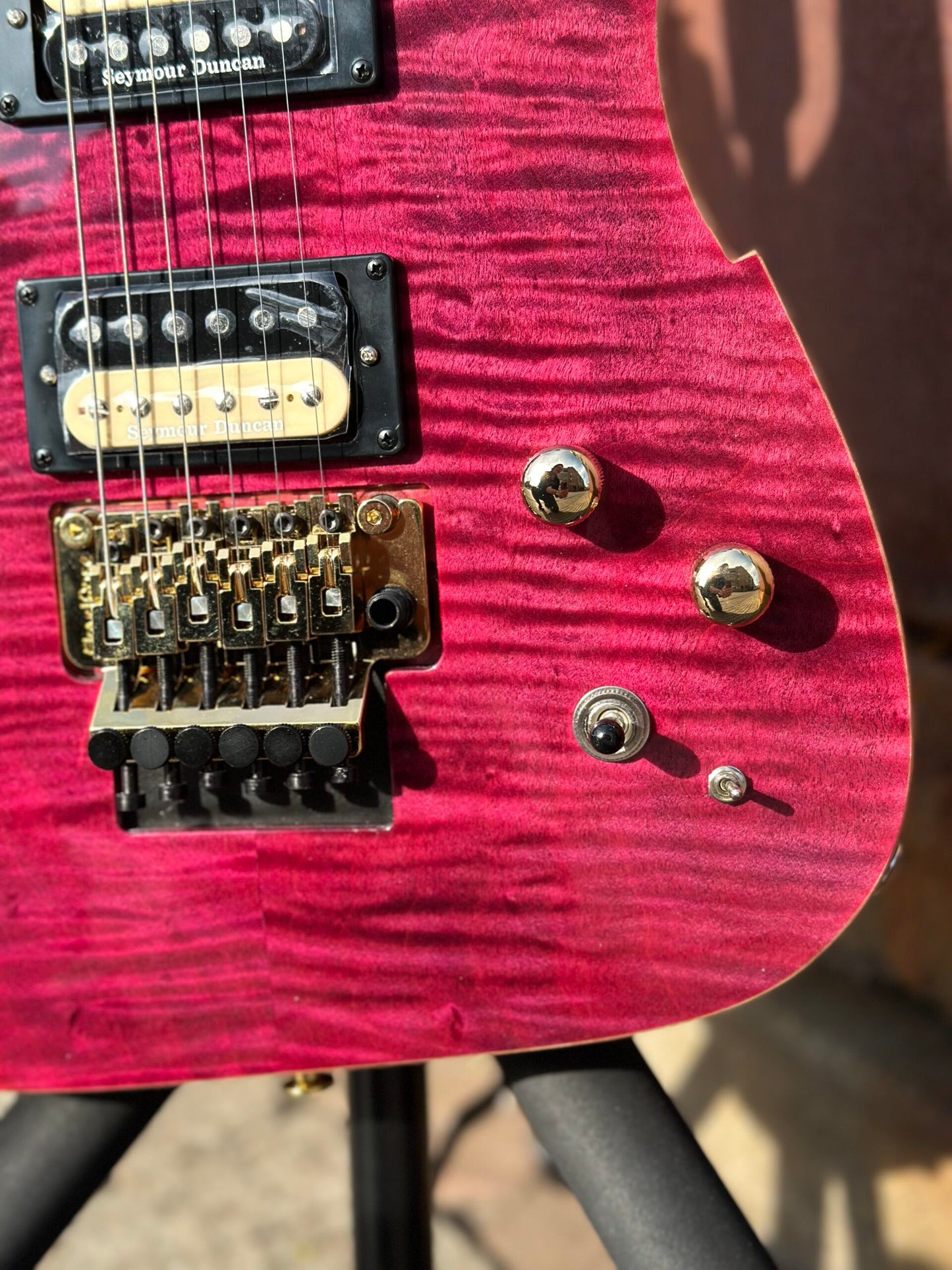 PEAVEY ADRIAN VANDENBERG SIGNATURE PURPLE FLAME