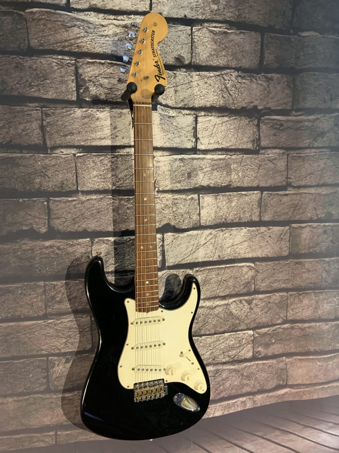 FENDER 1969 Stratocaster vintage black rw