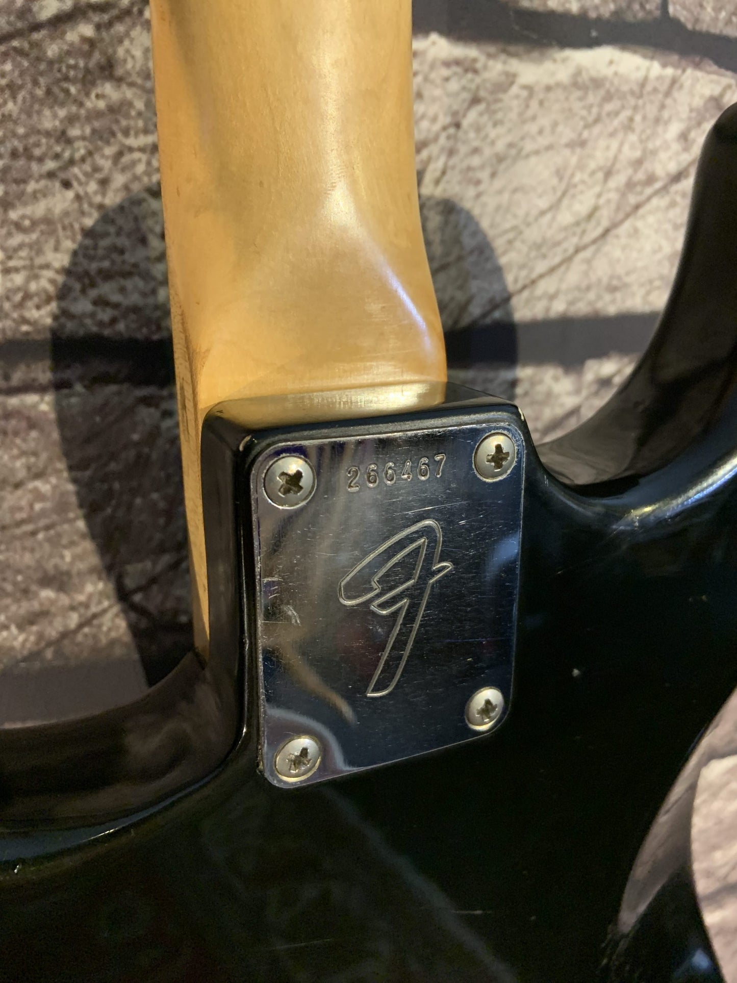 FENDER 1969 Stratocaster vintage black rw