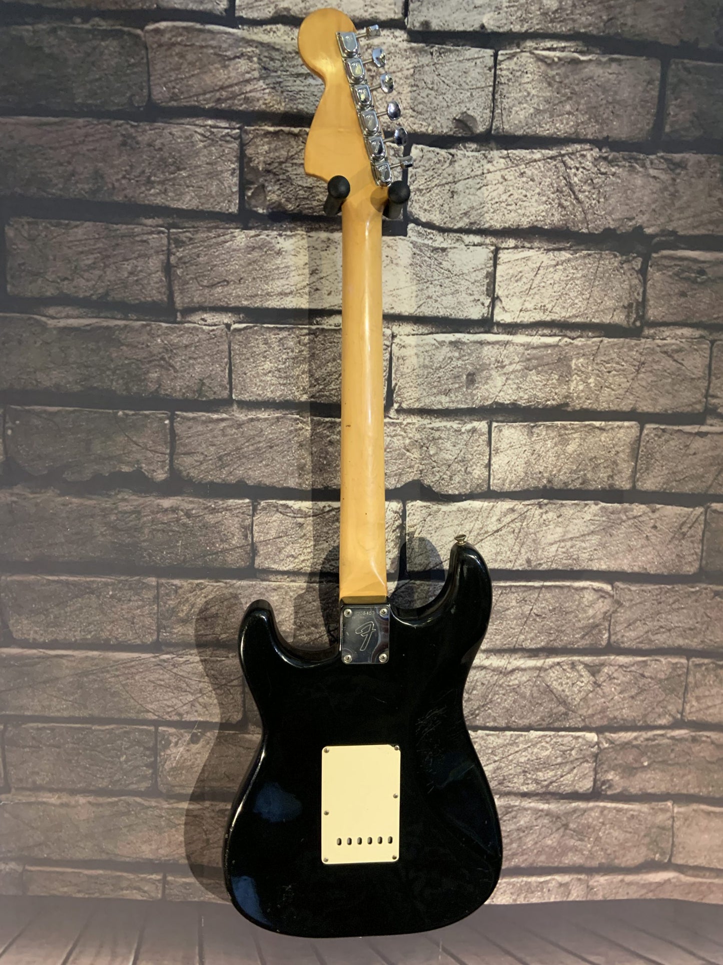 FENDER 1969 Stratocaster vintage black rw