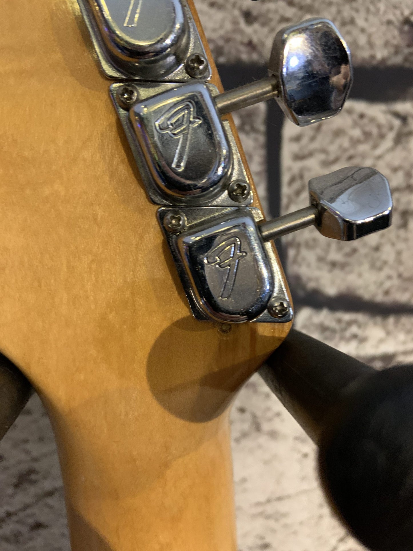 FENDER 1969 Stratocaster vintage black rw