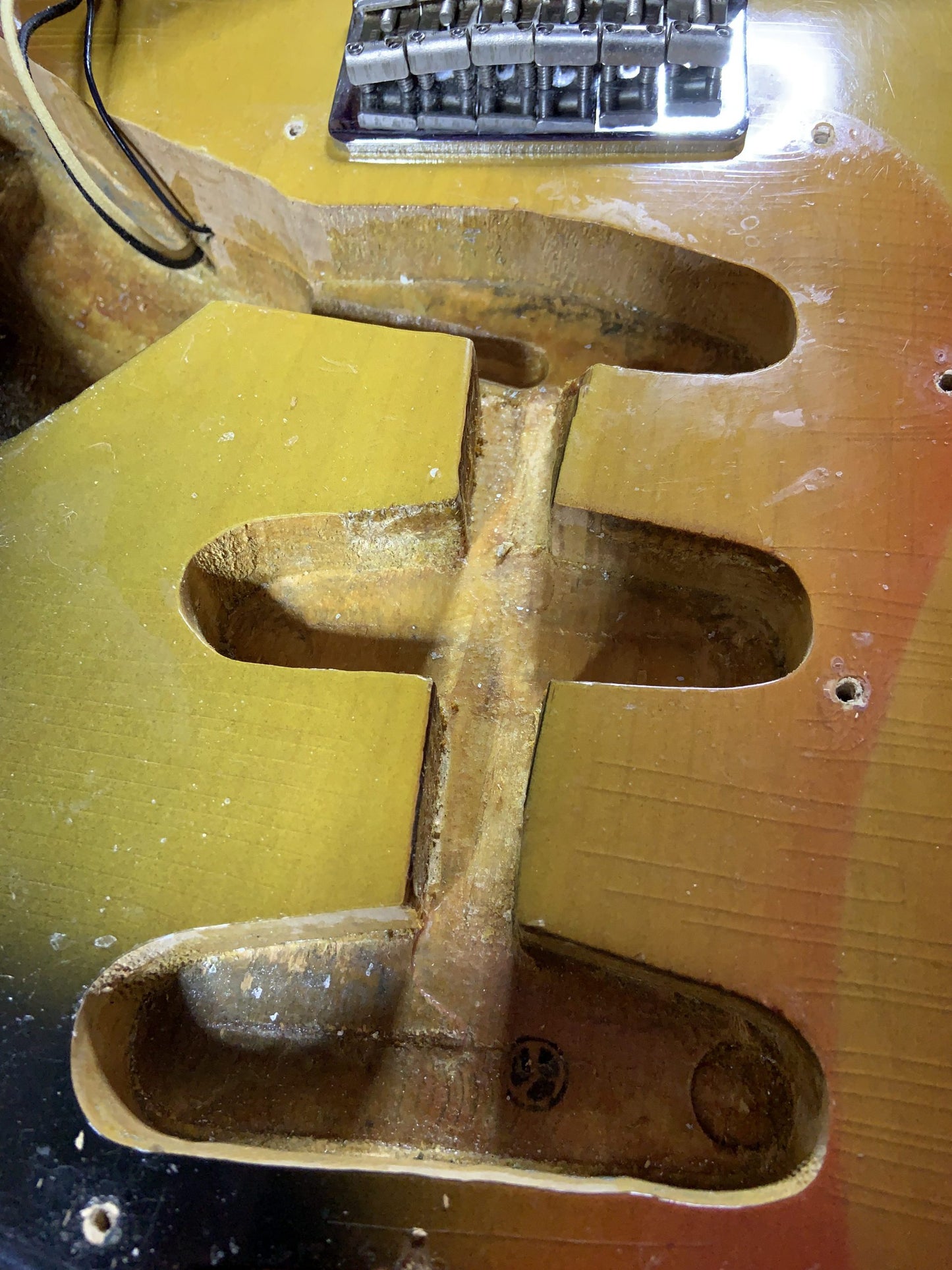 -1970 FENDER STRATOCASTER SUNBURST HARDTAIL