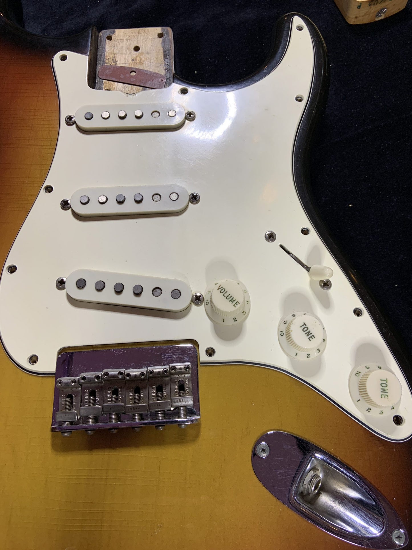 -1970 FENDER STRATOCASTER SUNBURST HARDTAIL