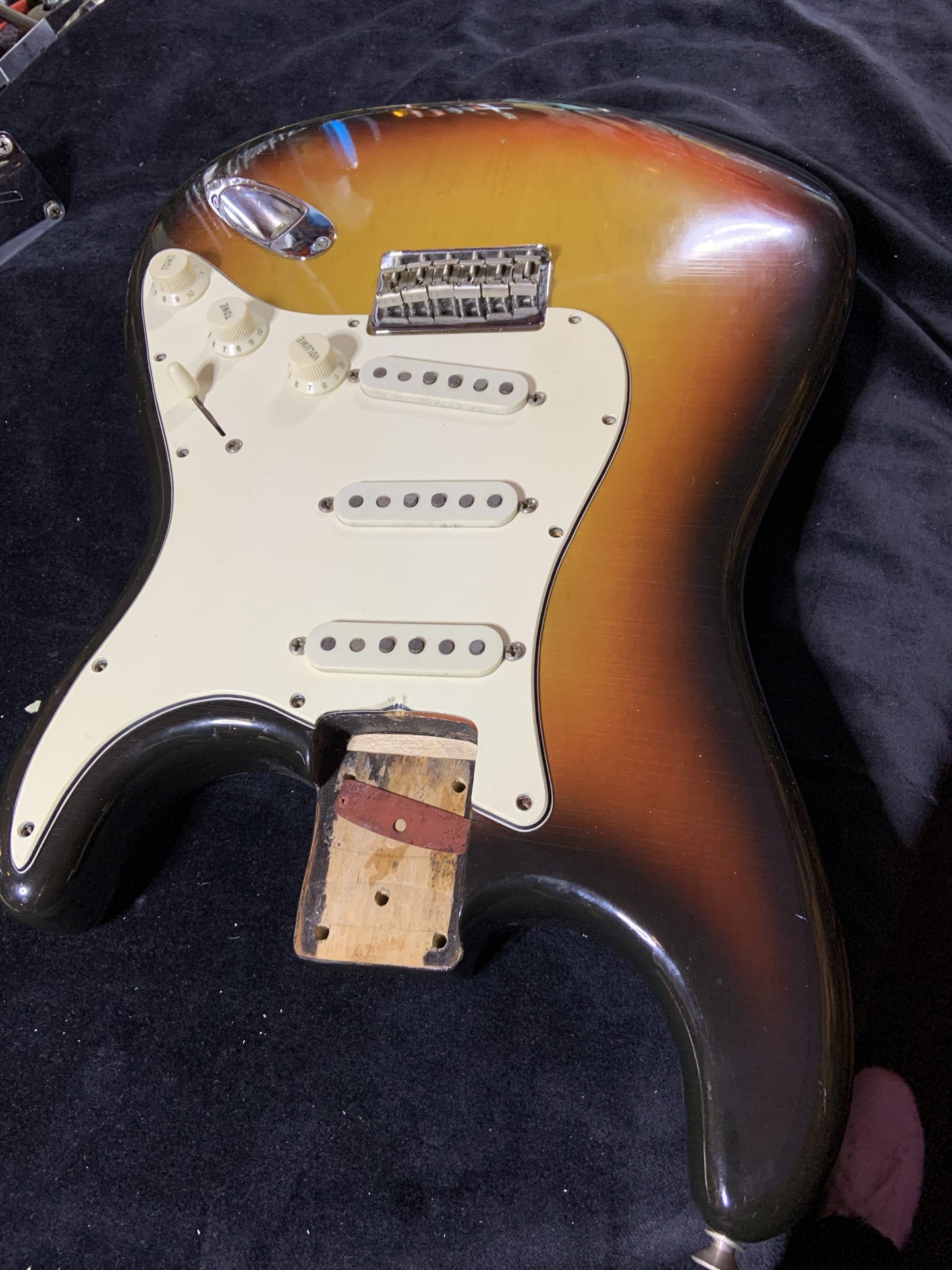 -1970 FENDER STRATOCASTER SUNBURST HARDTAIL
