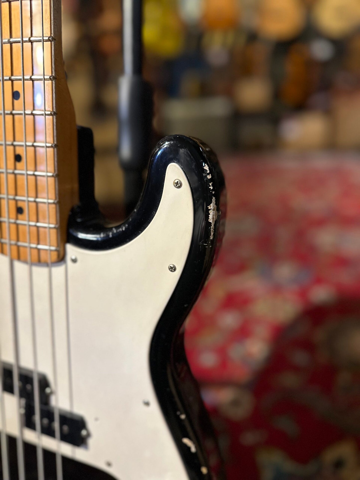 DELTONE P-STYLE BASS RELIC black