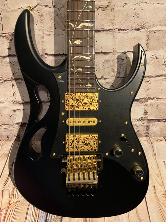 Ibanez PIA3761-XB Onyx Black Steve Vai Signature